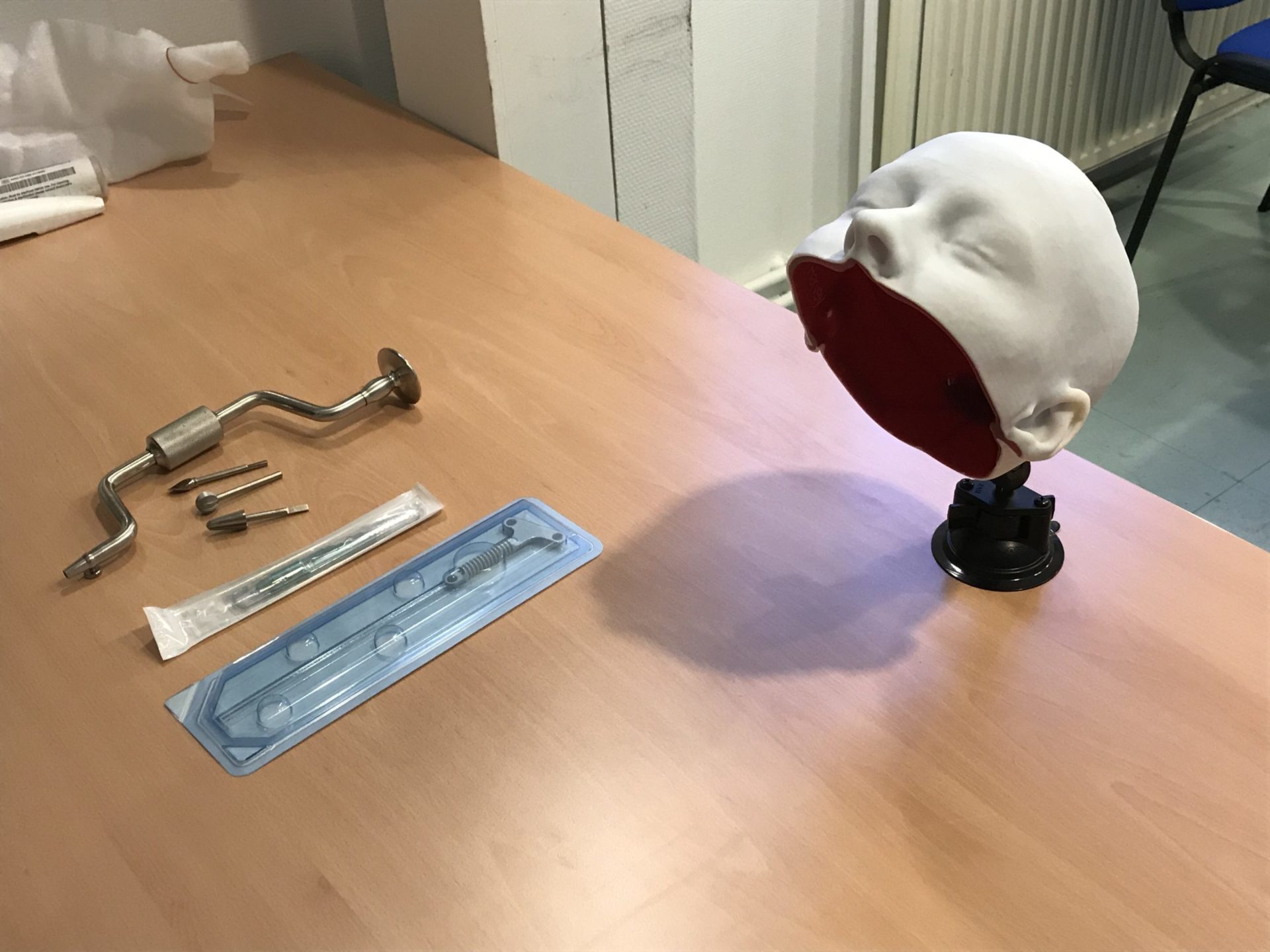 simulateur imprimé en 3D pour neurochirurgiens